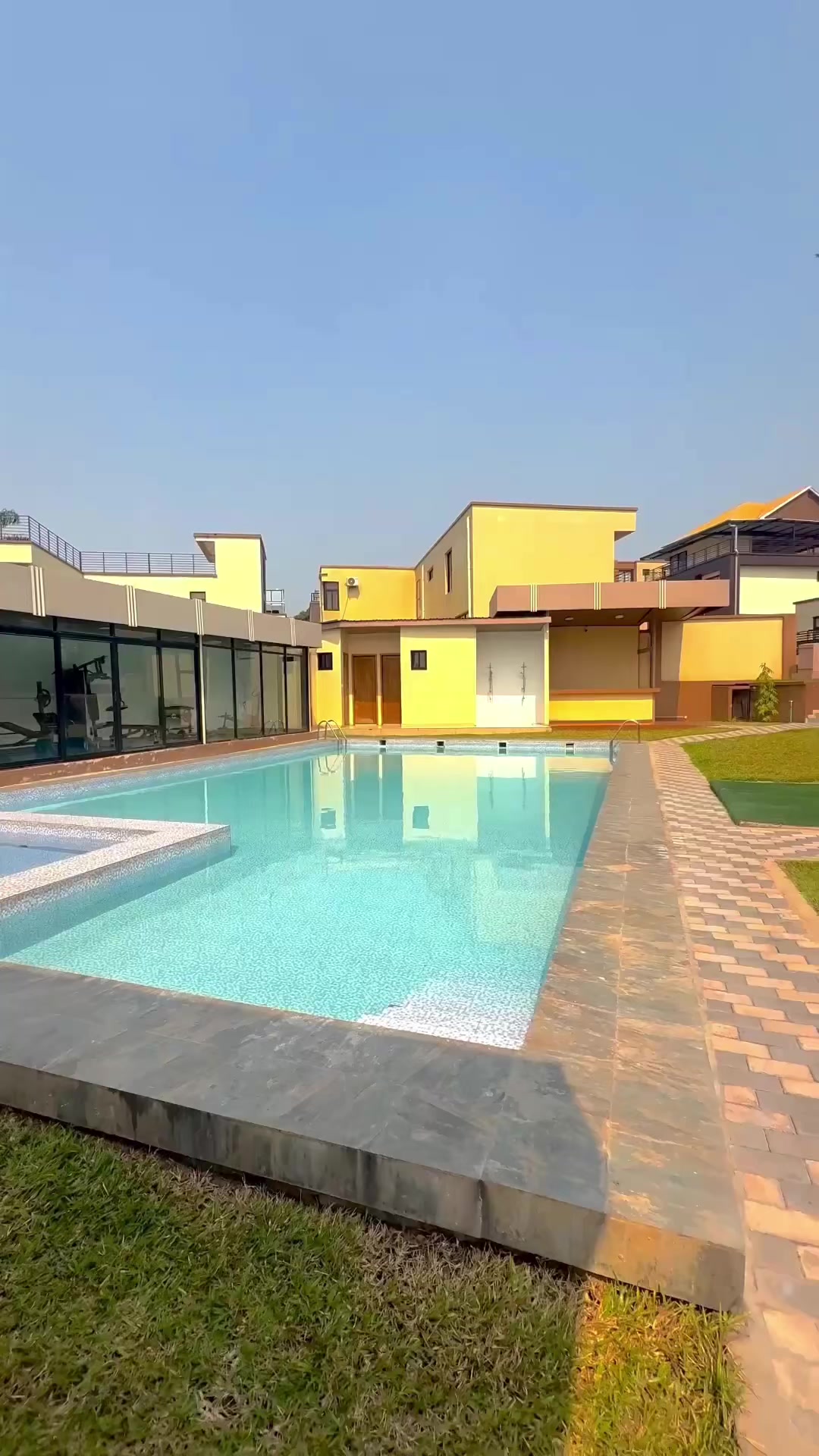 Villa de 5 chambres à vendre à Binza Pigeon, Ngaliema
