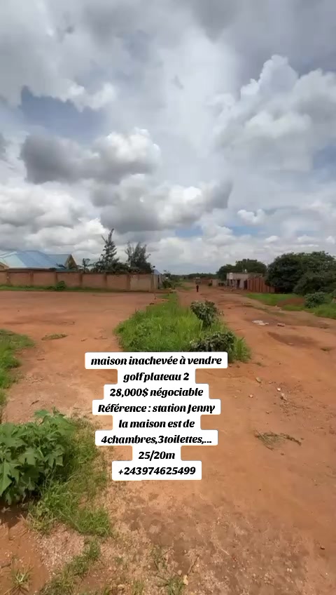 Maison de 4 chambres à vendre à Golf Plateau, Lubumbashi