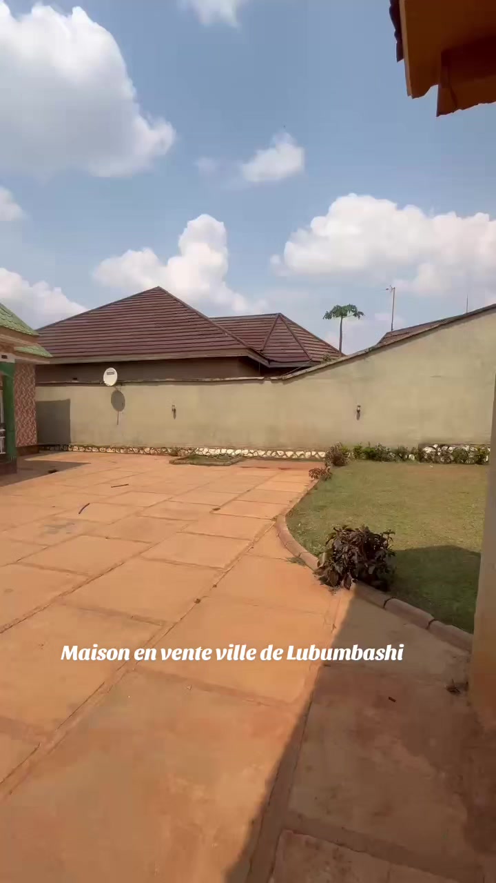 Maison de 4 chambres à vendre à Golf Plateau 2, Lubumbashi