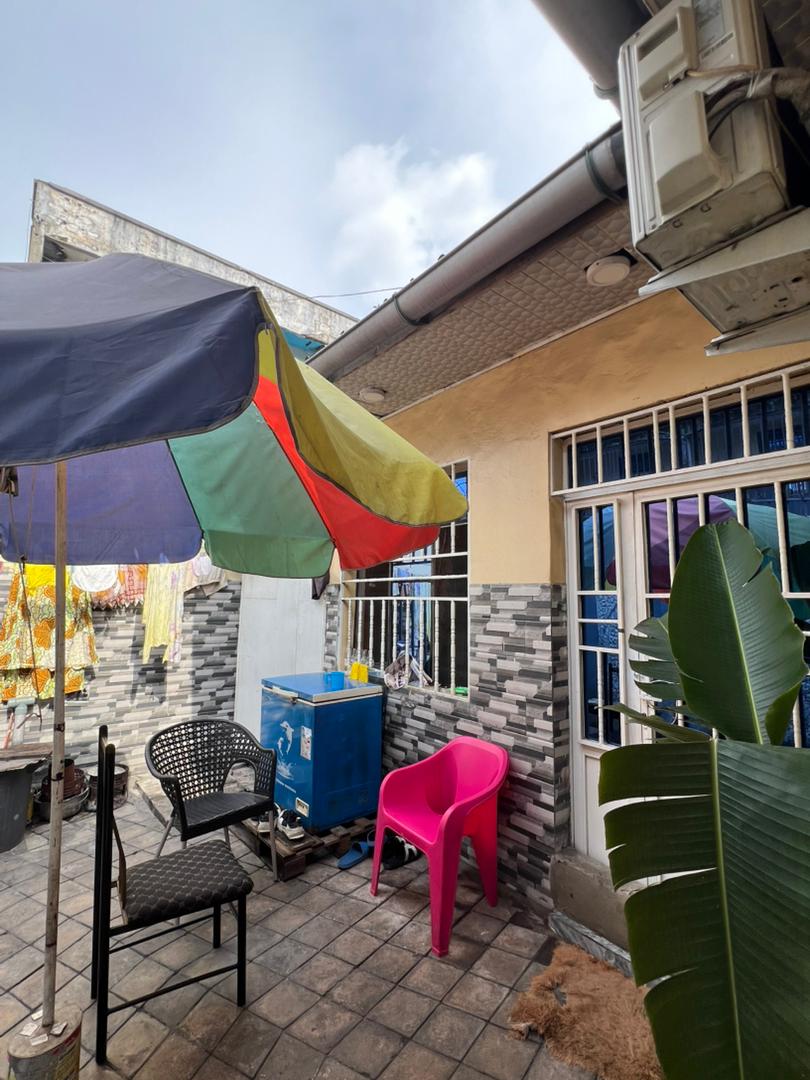 Maison de 3 chambres à vendre à Lingwala