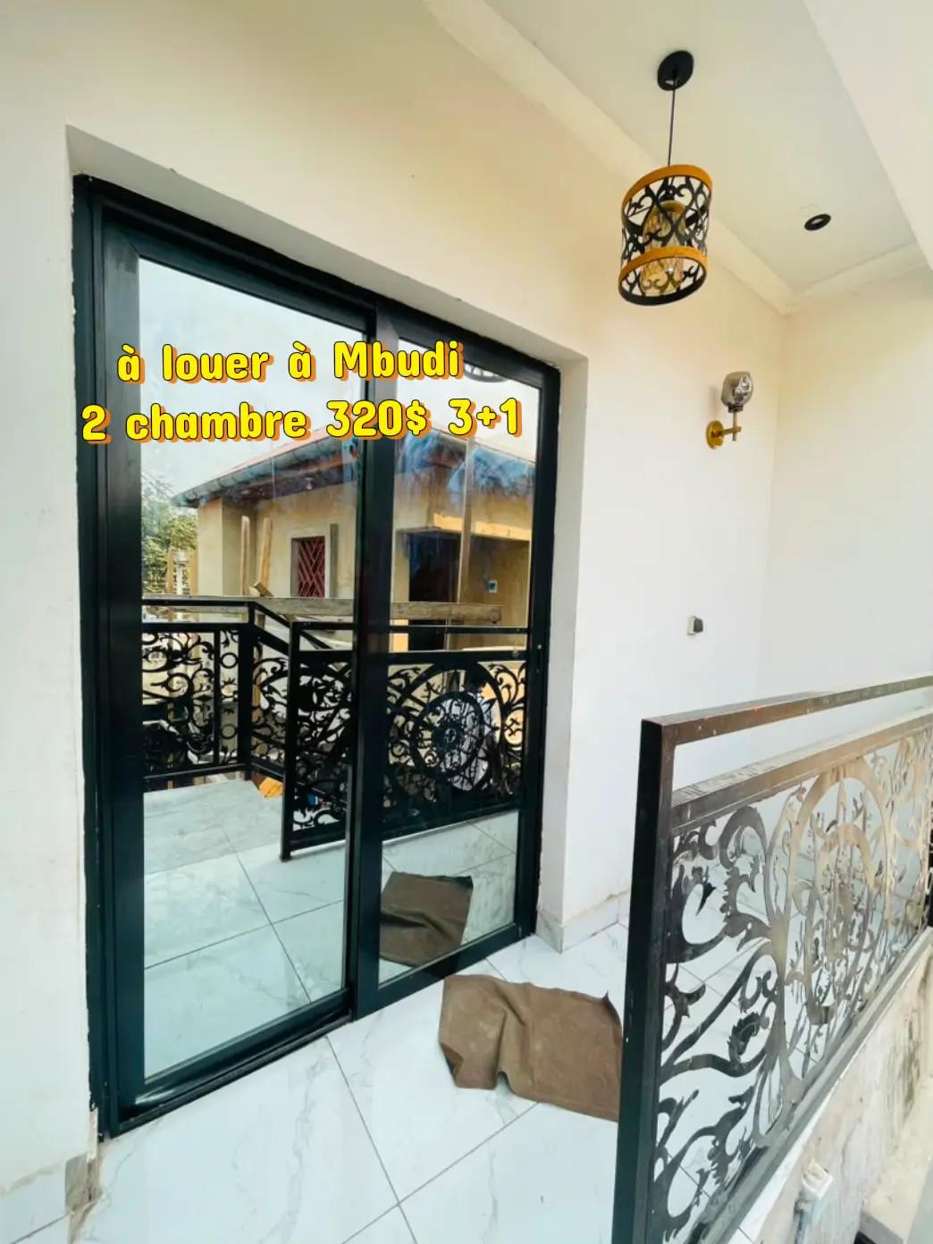 Maison de 2 chambres à louer à Mbudi, Mont Ngafula