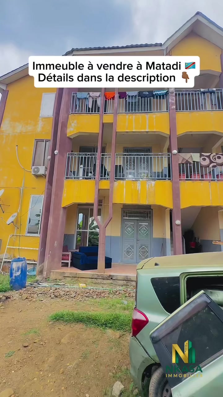 Maison à vendre à 2 Pneus Mavuzi, Mvuzi, Matadi