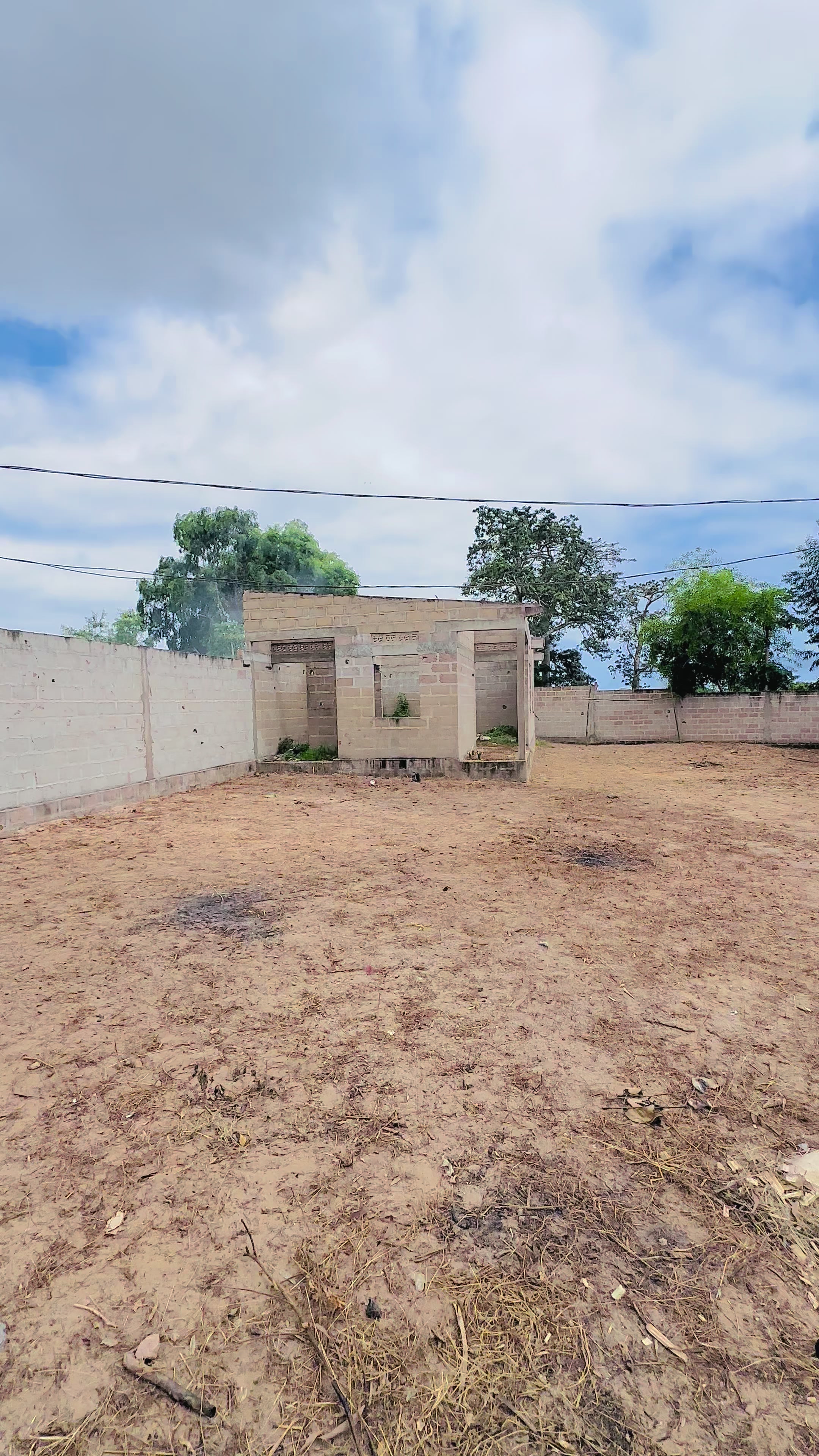 Maison de 2 chambres à vendre à Mamputu, Muanda