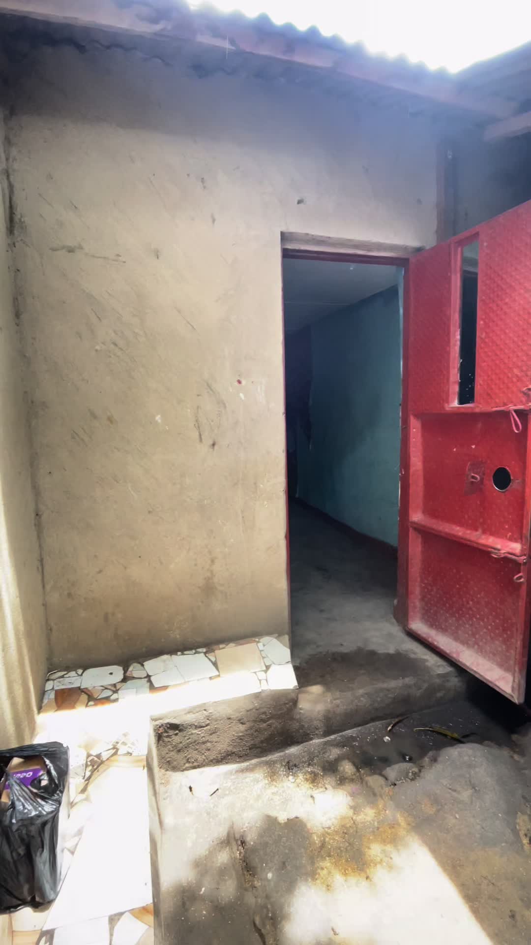 Maison de 2 chambres à louer à Kanyasi, Bunia