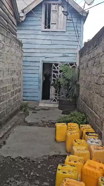 Maison de 4 chambres à vendre à Himbi 1, Goma