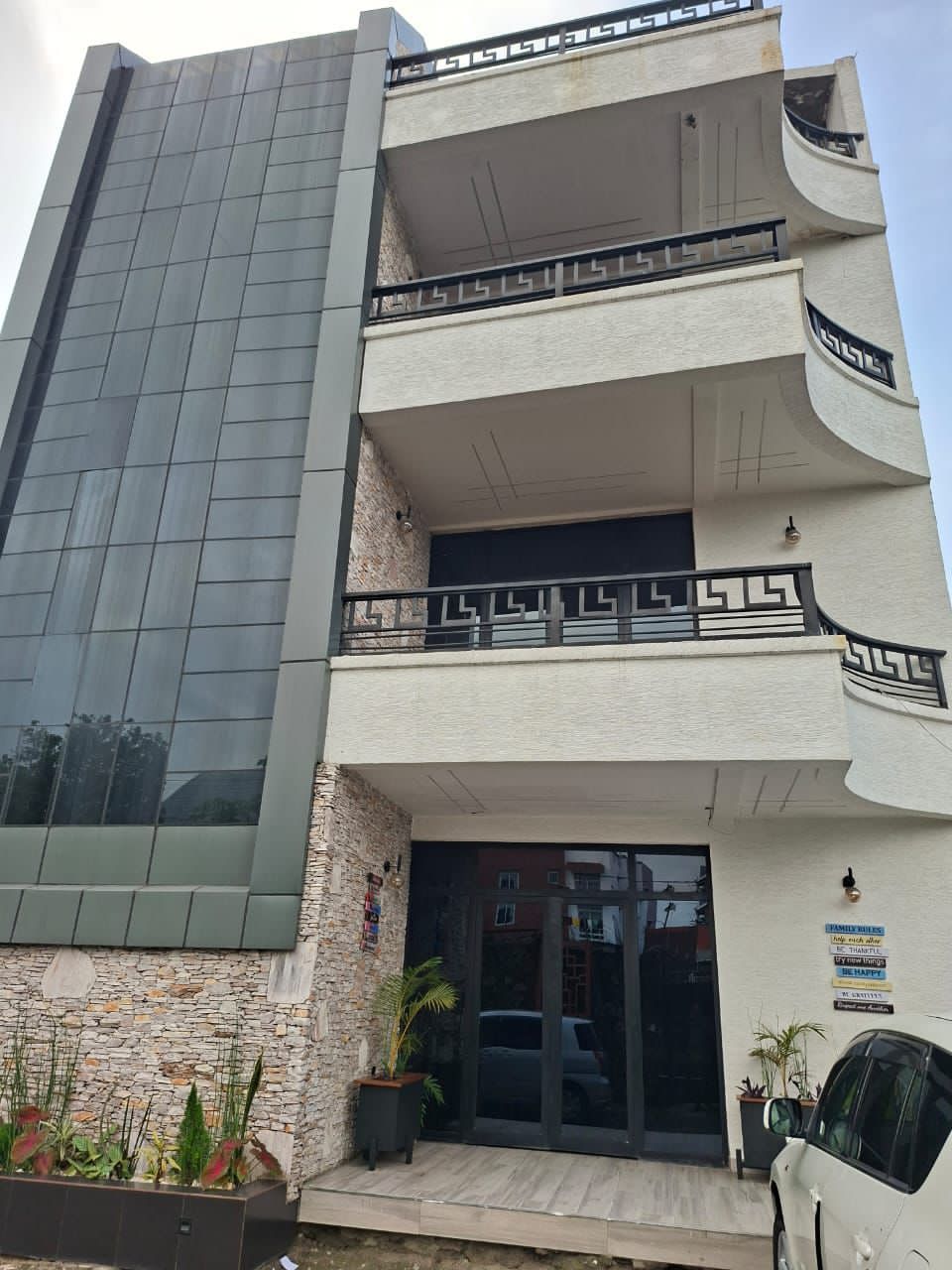 Maison de 9 chambres à vendre à Himbi, Goma