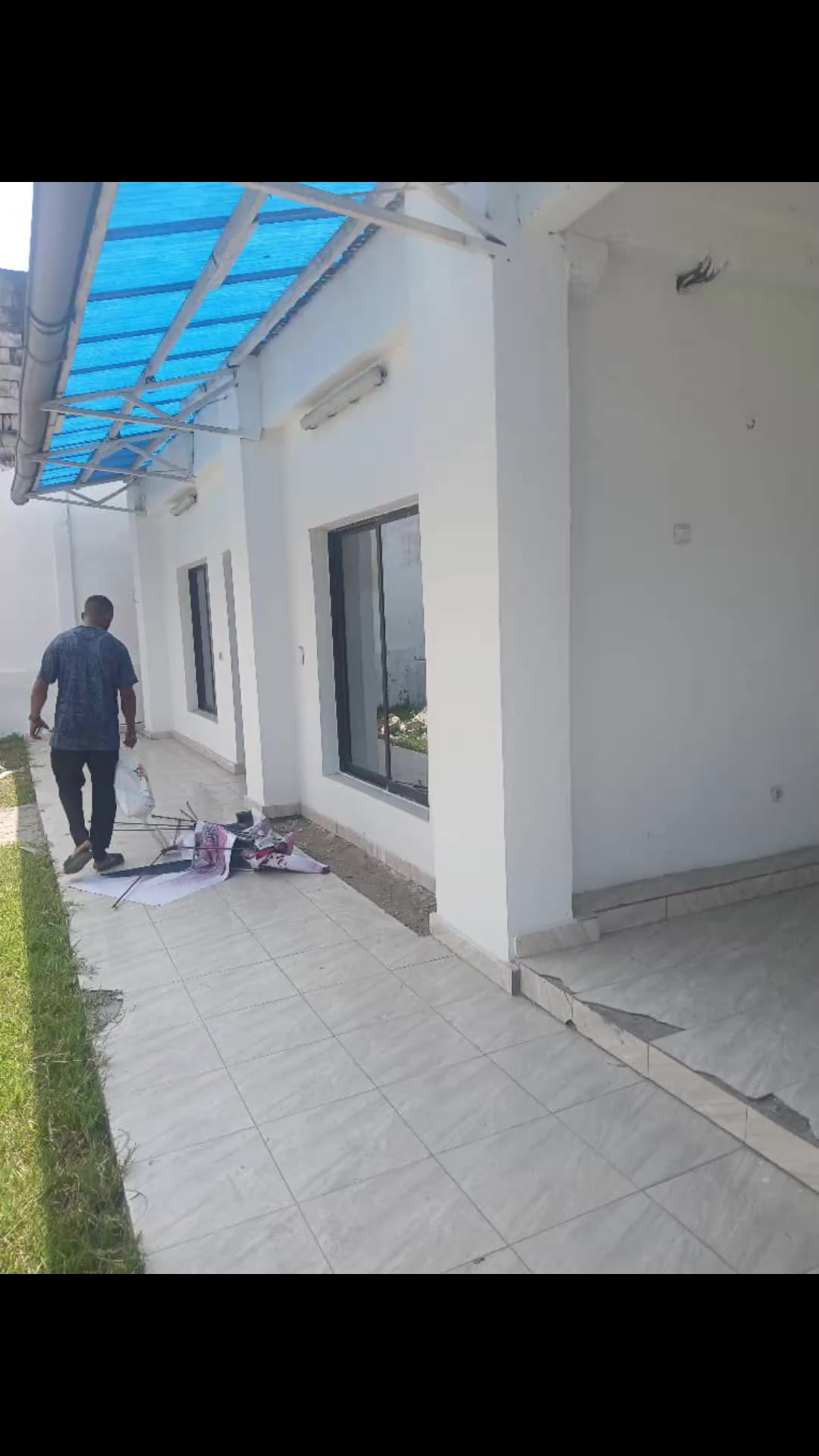 Parcelle avec maison de 3 chambres à vendre à Joli Parc, Ngaliema