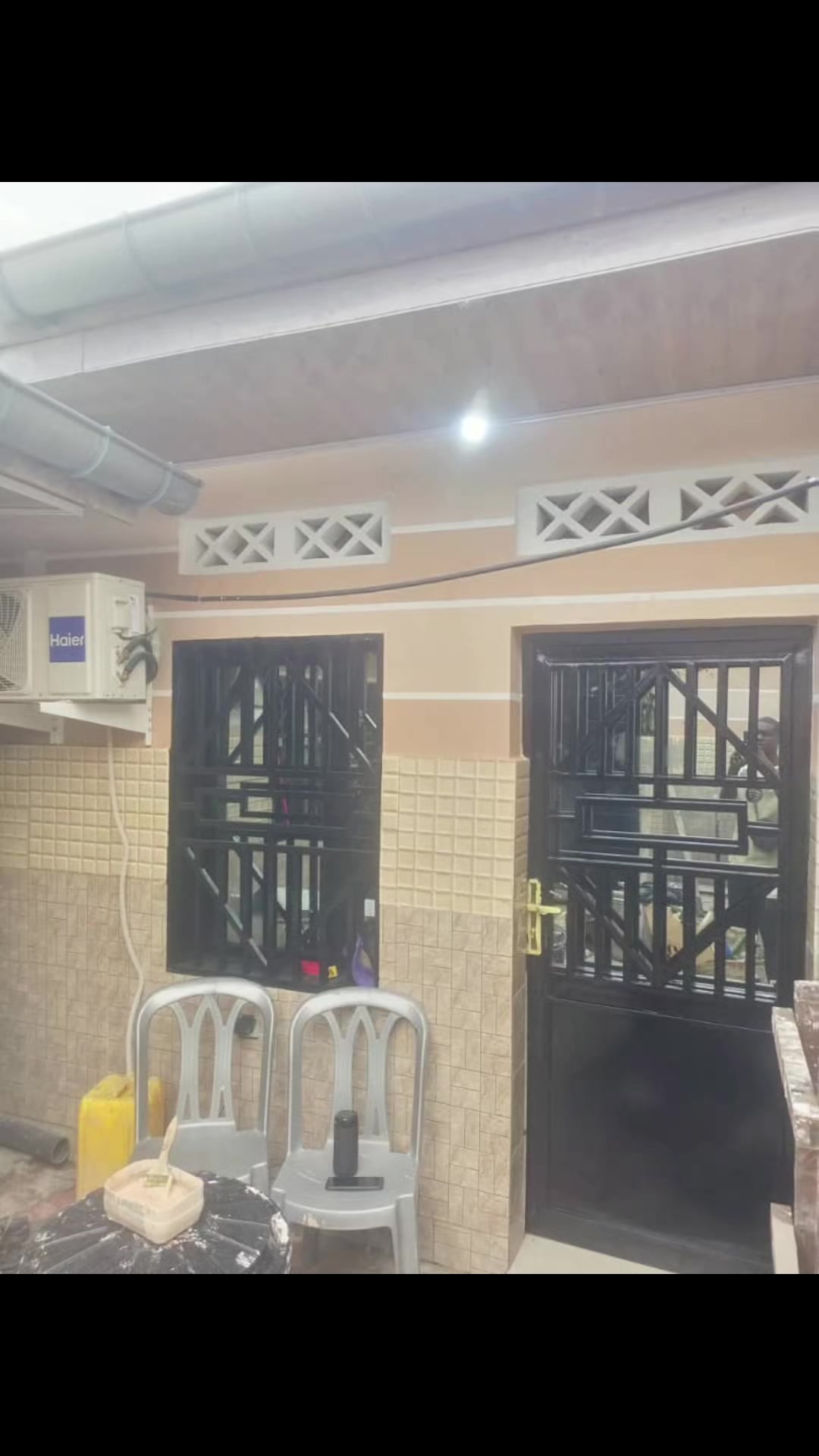 Maison de 3 chambres à louer à Yolo Sud, Kalamu