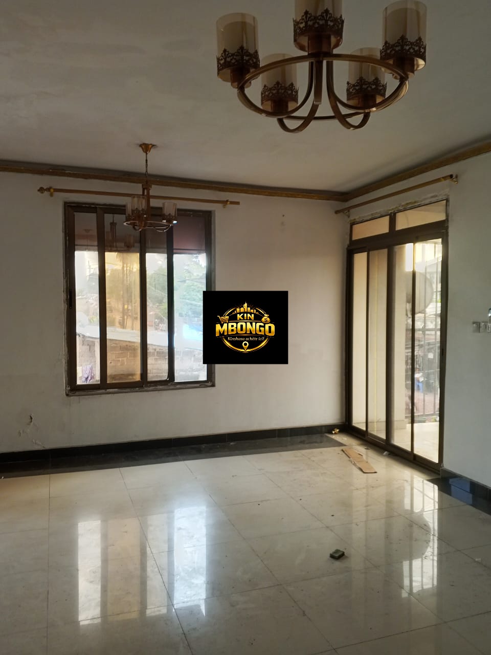 Appartement de 2 chambres à louer à Binza Delvaux, Ngaliema