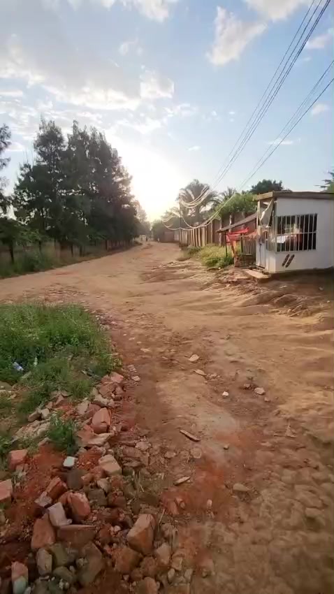 Parcelle avec maison à vendre à Golf Météo 1, Lubumbashi
